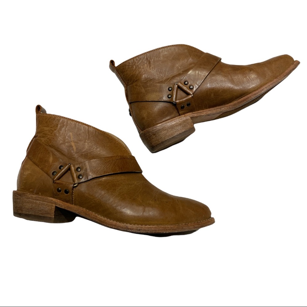 {Koolaburra} Ankle Booties